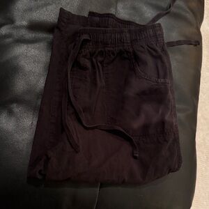 Erika Women's Leanne Capris Med Draw String at waist and leg sides, 3 pockets